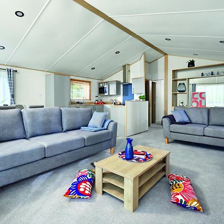 Newperran Holiday Park Ньюки Экстерьер фото