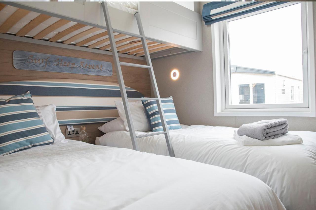 Newperran Holiday Park Ньюки Экстерьер фото