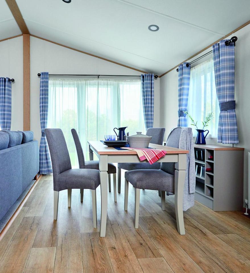 Newperran Holiday Park Ньюки Экстерьер фото
