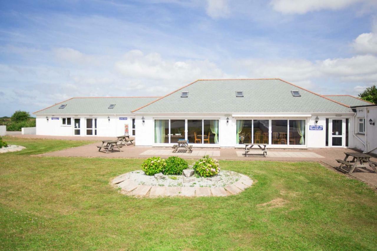 Newperran Holiday Park Ньюки Экстерьер фото